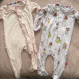 Magnetic Me Pink and Multicolor Footies